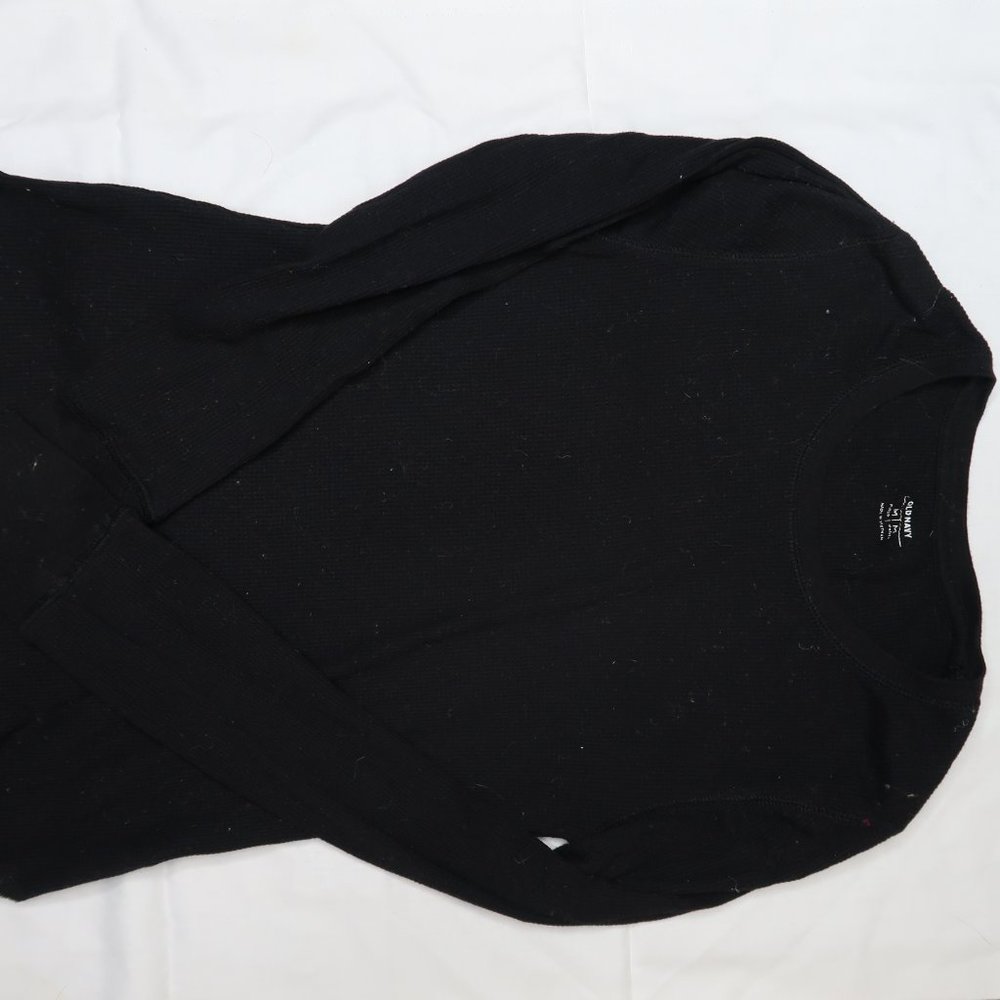 Old Navy black sleep shirt